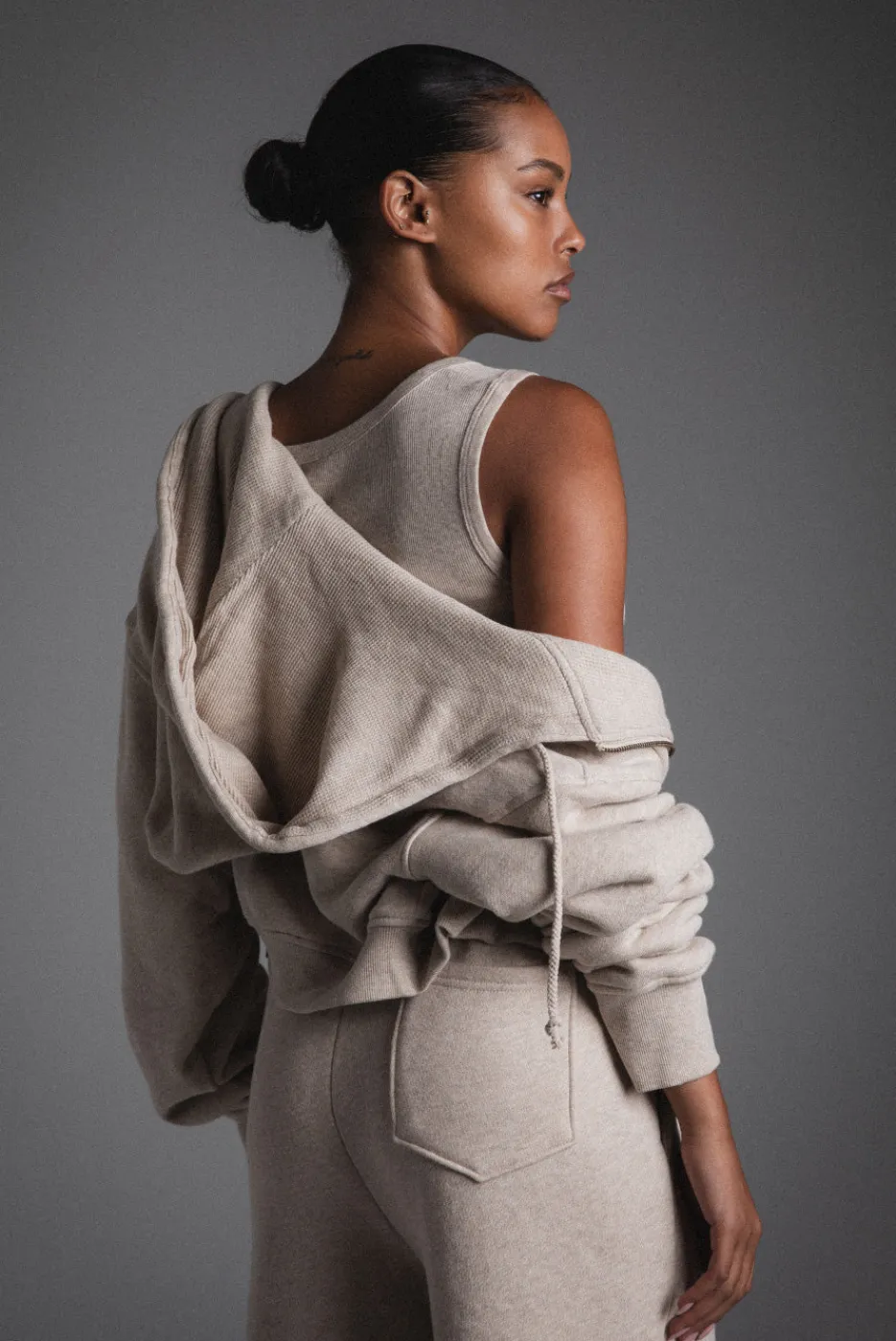 Elwood Clothing BABYDOLL CROP ZIP HOODIE