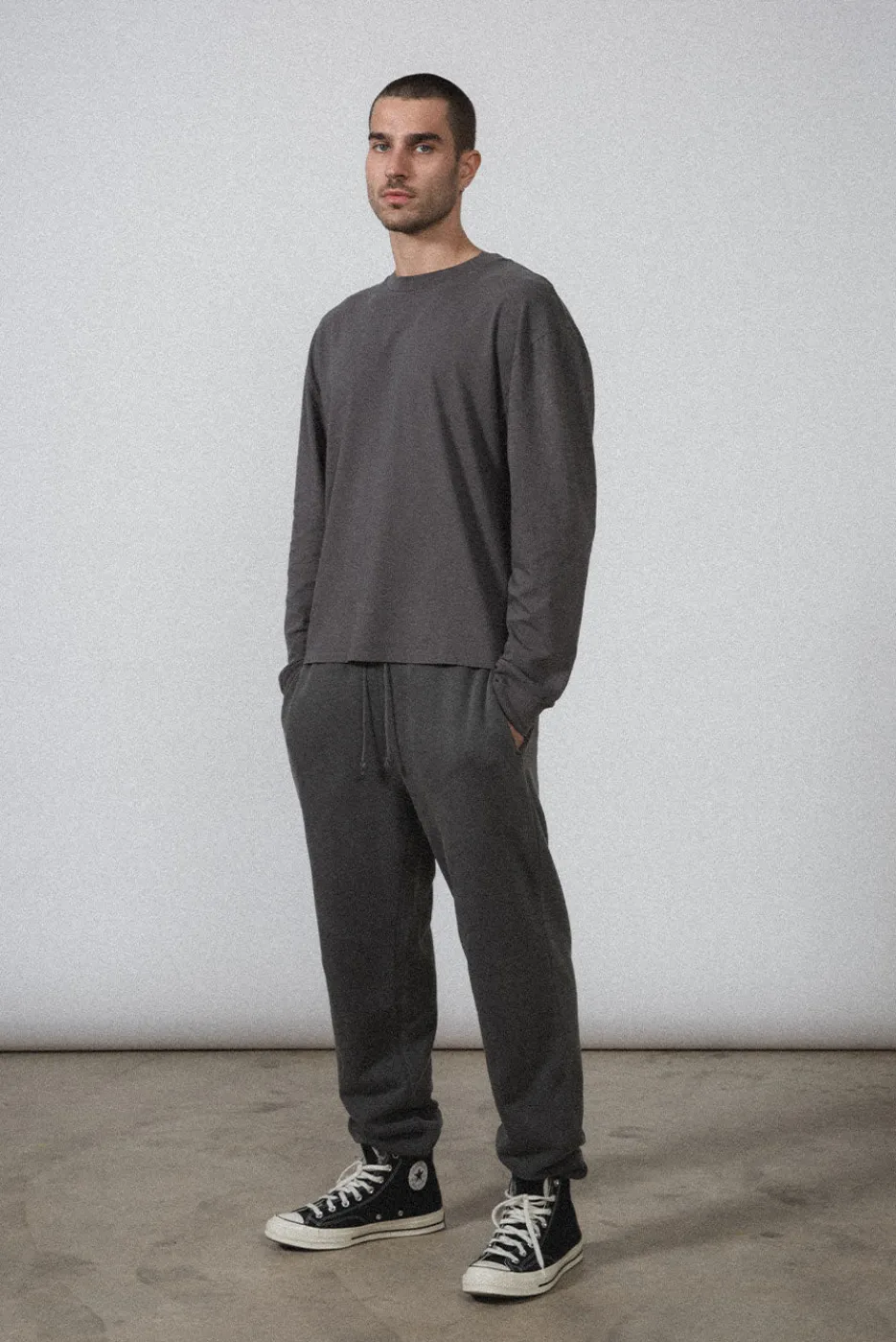 Elwood Clothing OVERSIZED CORE LS TEE