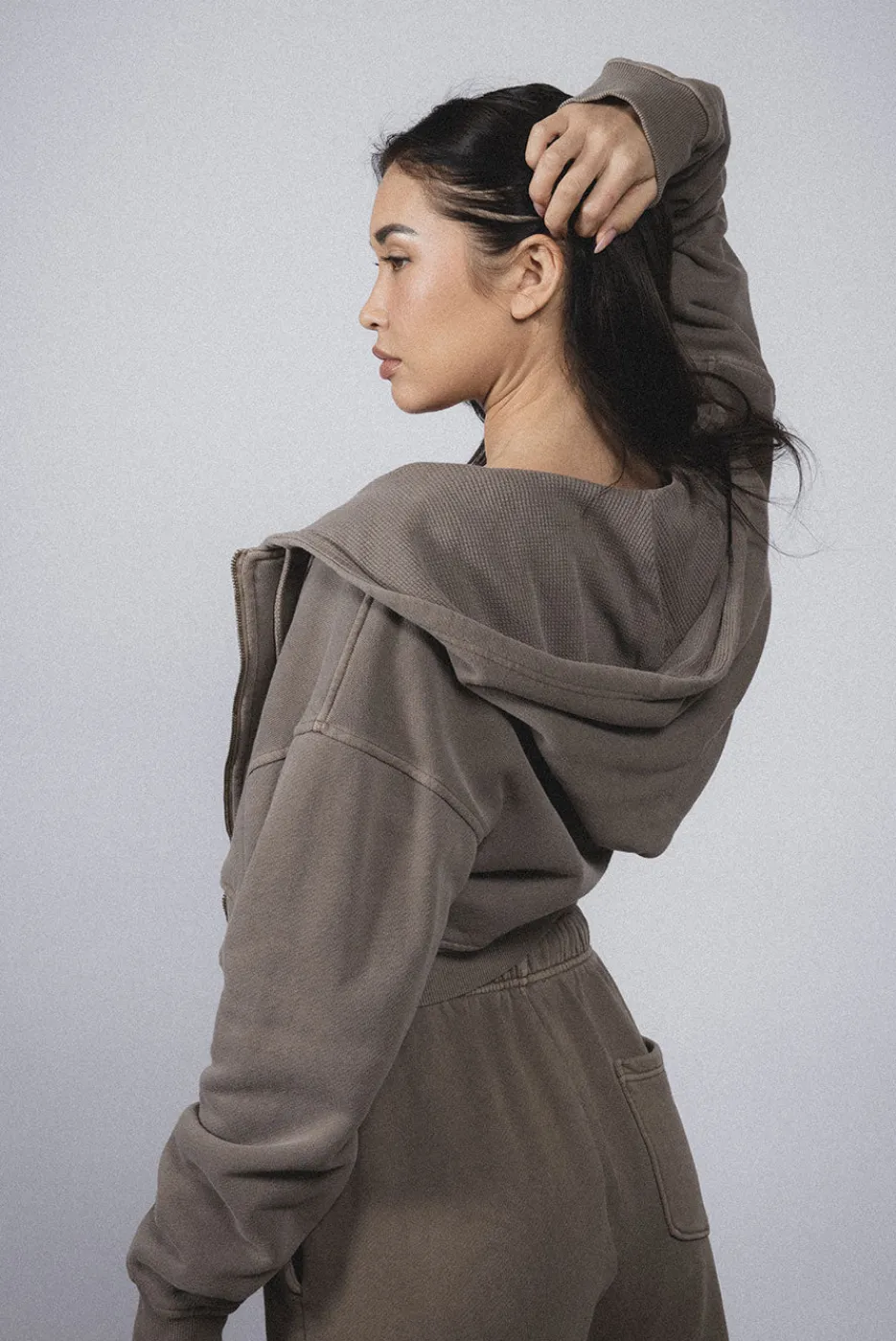 Elwood Clothing BABYDOLL CROP ZIP HOODIE