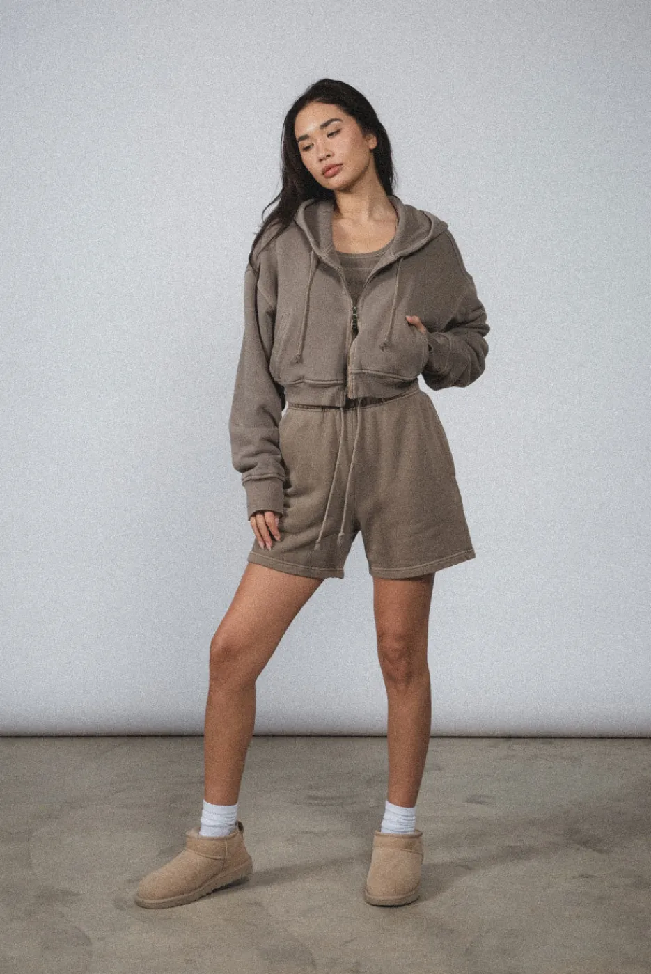 Elwood Clothing BABYDOLL CROP ZIP HOODIE