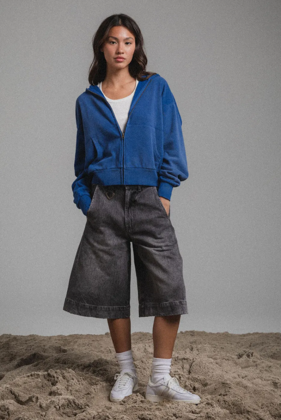 Elwood Clothing BEACHWOOD CROP HOODIE