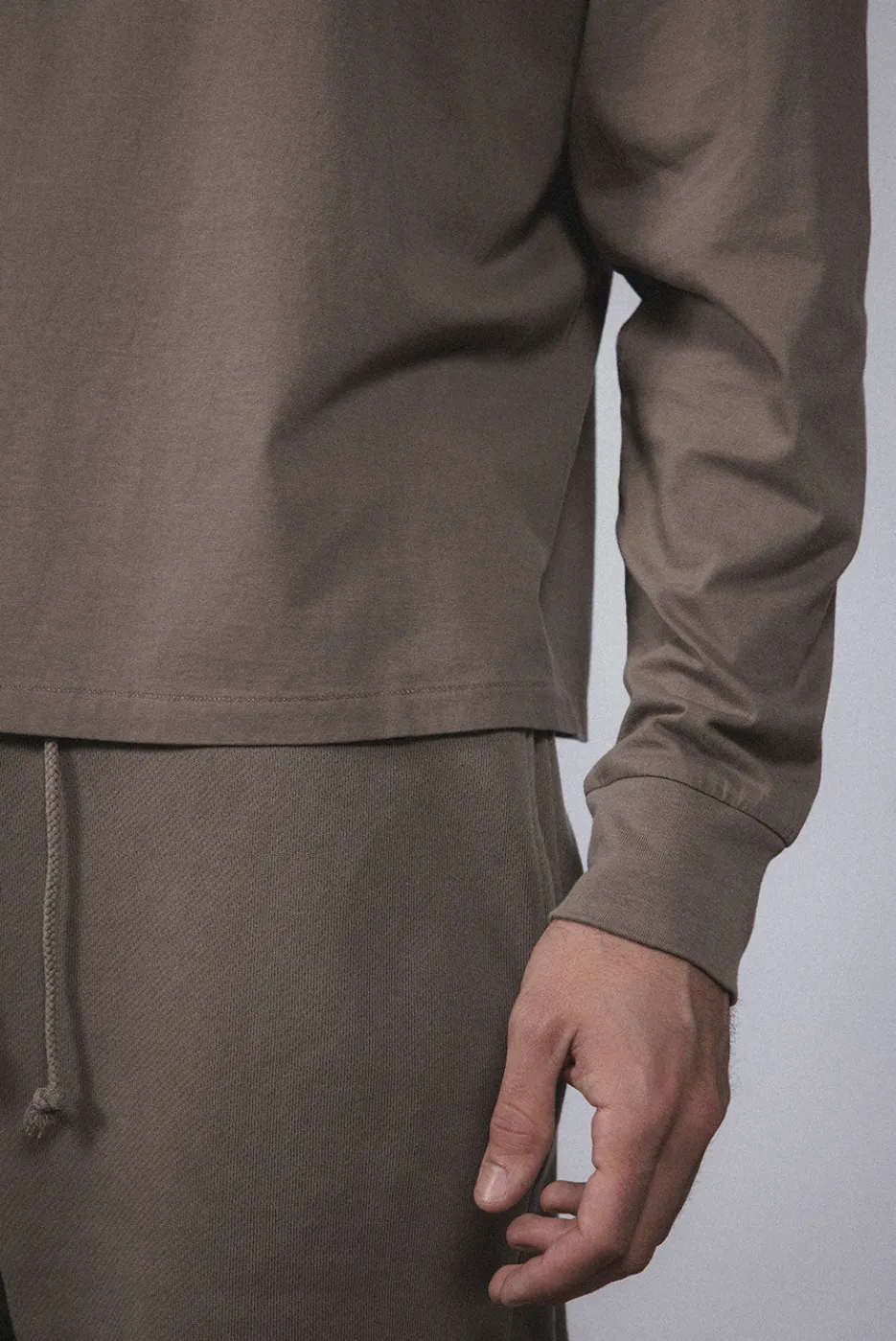 Elwood Clothing OVERSIZED CORE LS TEE