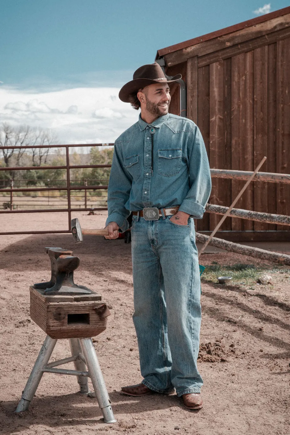 Elwood Clothing CHAMBRAY SHIRT