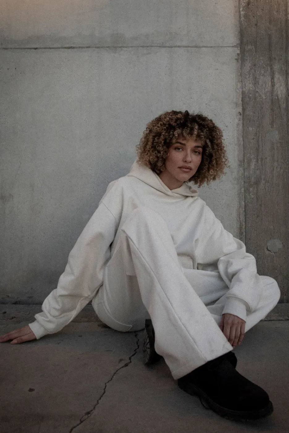 Elwood Clothing HEAVYWEIGHT HOODIE