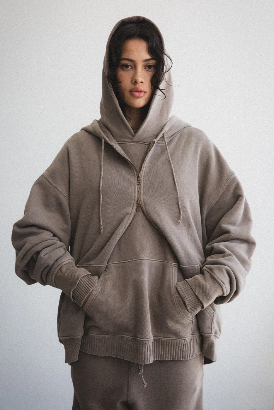Elwood Clothing CORE ZIP HOODIE