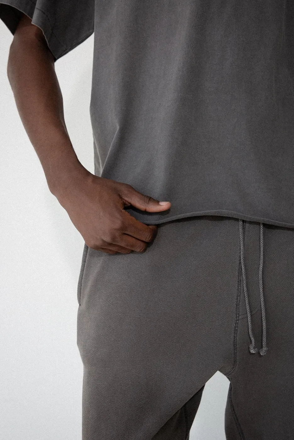 Elwood Clothing OVERSIZED CROP CORE TEE