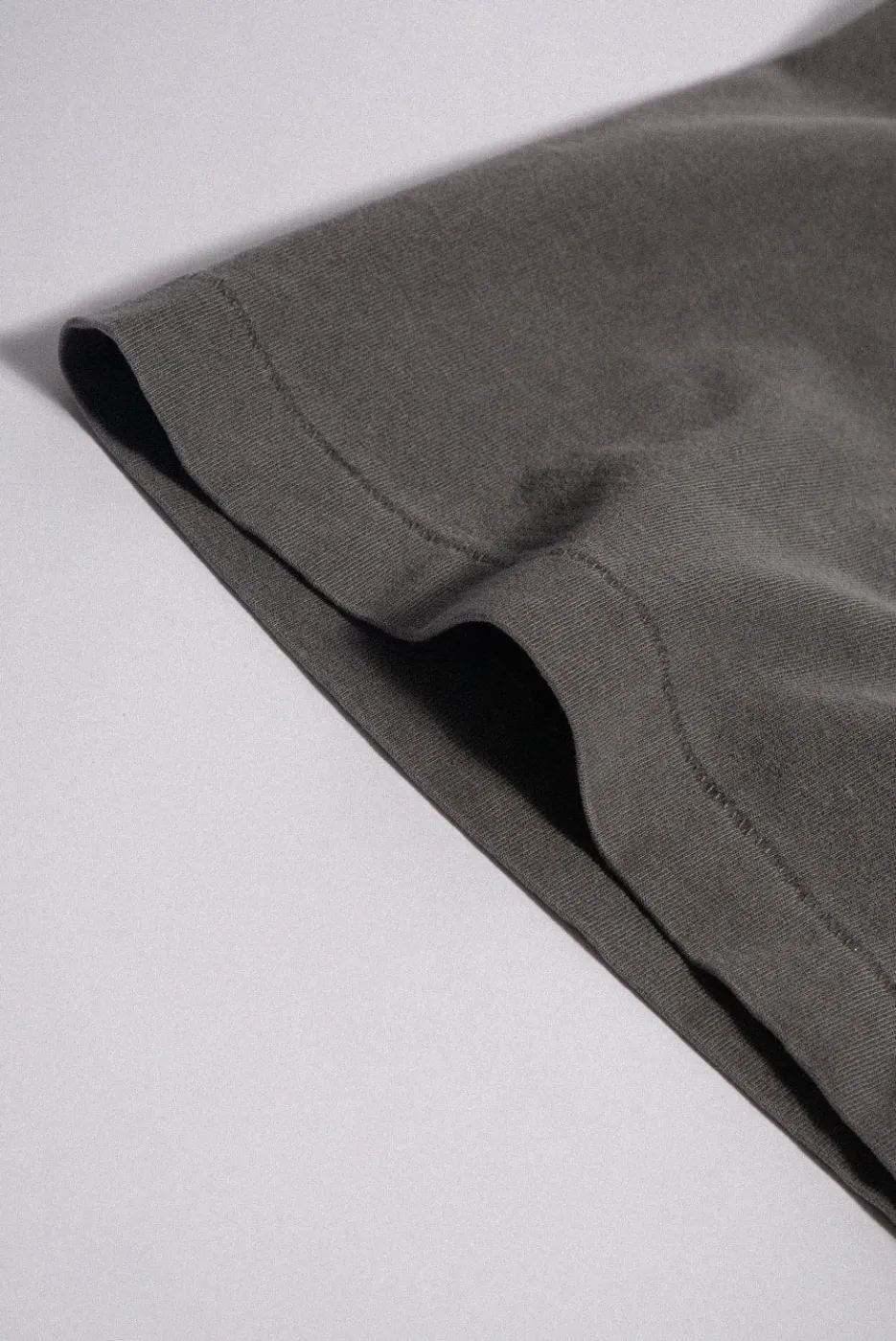 Elwood Clothing OVERSIZED CROP CORE TEE