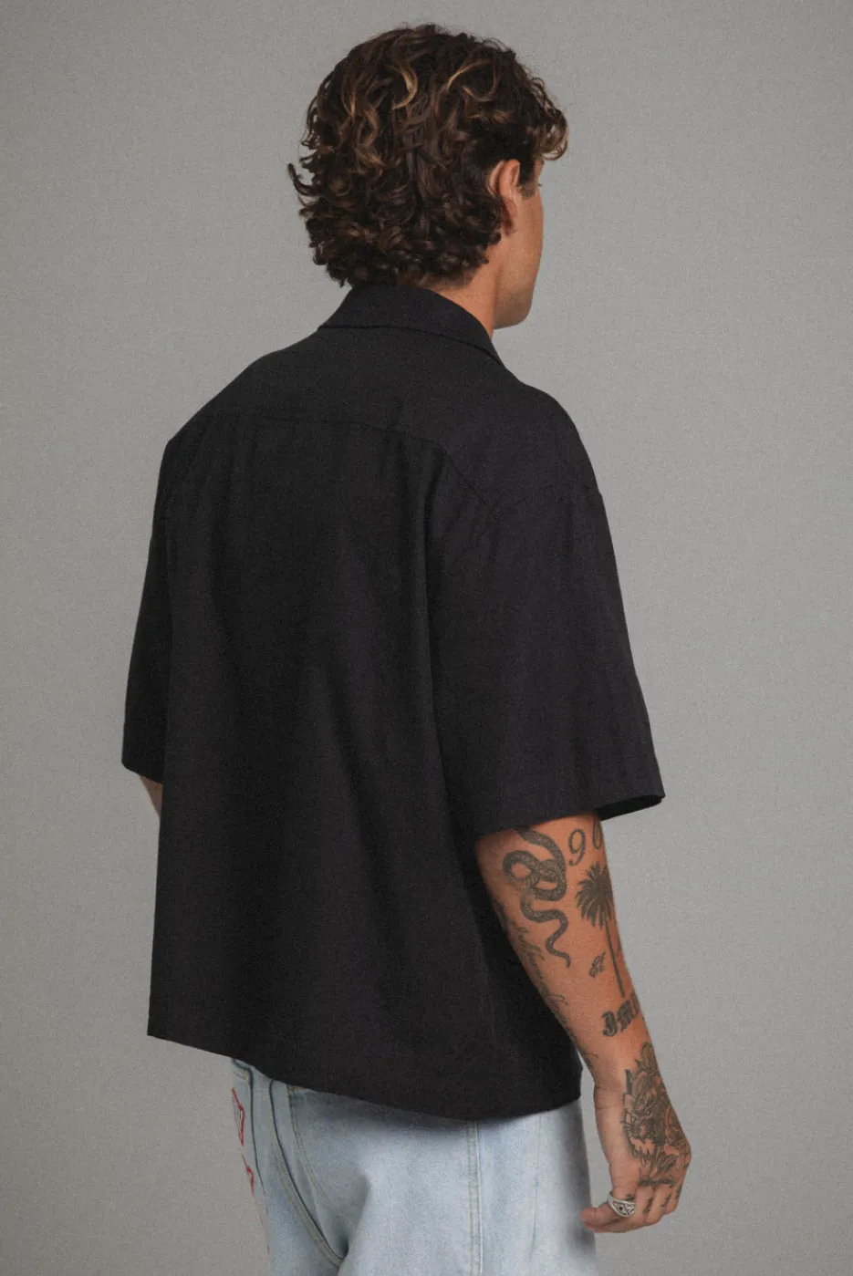 Elwood Clothing BOXY CAMP SHIRT