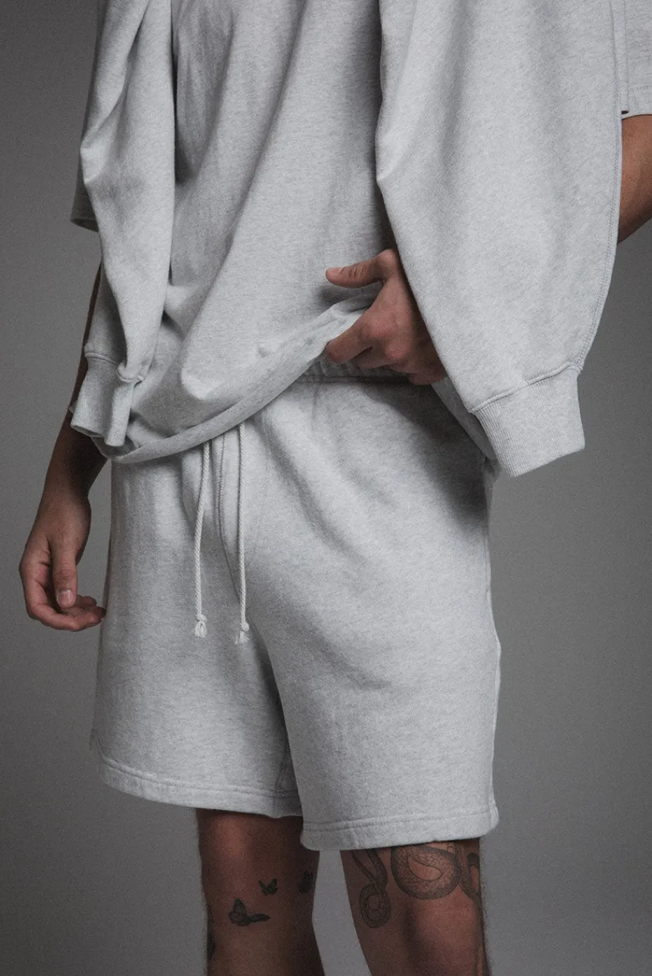 Elwood Clothing OVERSIZED CROP CORE TEE